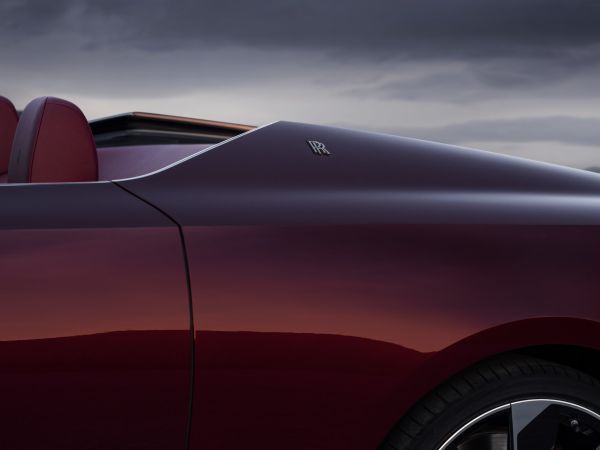 Rolls-Royce La Rose Noire Droptail