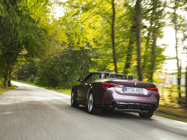 BMW M4 Competition Cabrio mit M xDrive