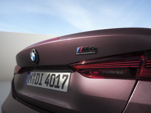 BMW M4 Competition Cabrio mit M xDrive