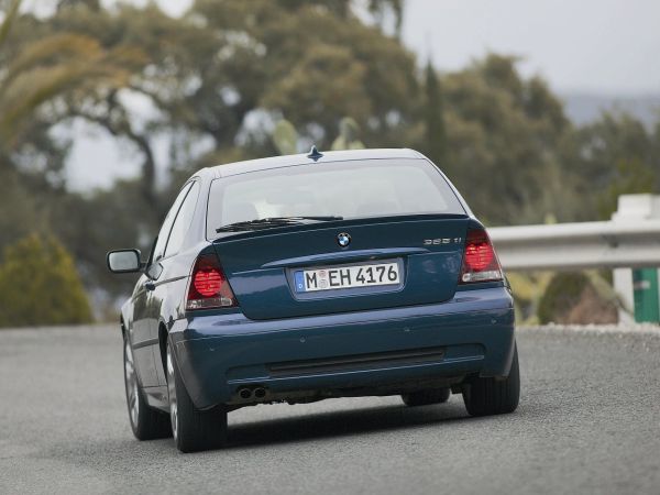 BMW 325ti compact