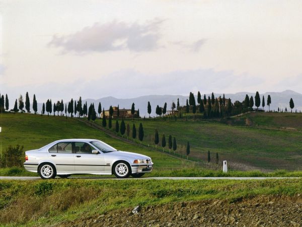 BMW 328i Limousine