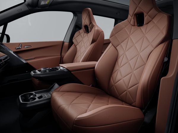 BMW iX xDrive60