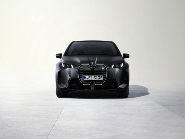 BMW iX M70 xDrive