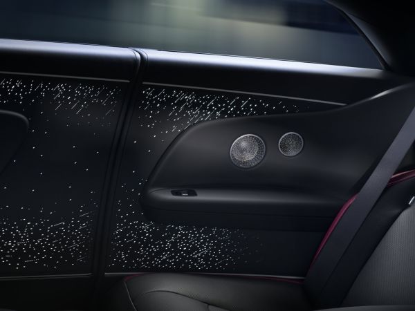 Rolls-Royce Black Badge Spectre