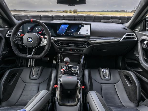 BMW M2 CS