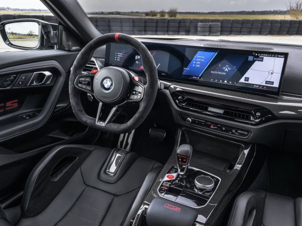BMW M2 CS
