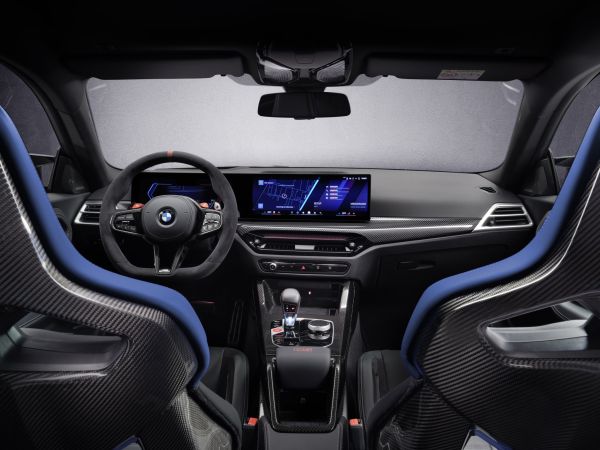 BMW M2 CS