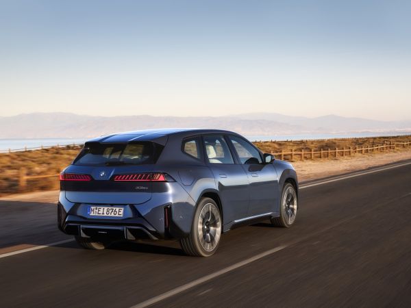 BMW iX3 50 xDrive