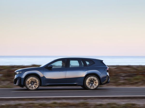 BMW iX3 50 xDrive