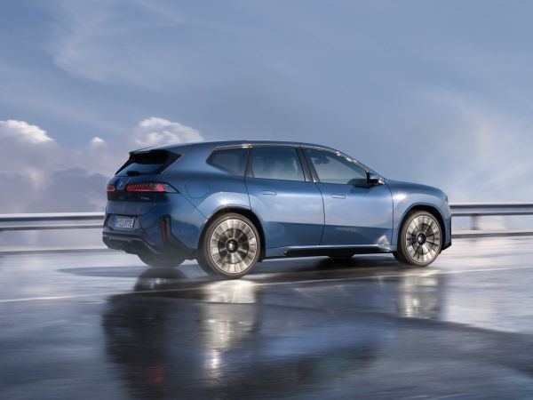 BMW iX3 50 xDrive