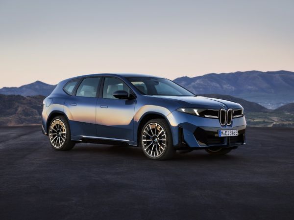 BMW iX3 50 xDrive