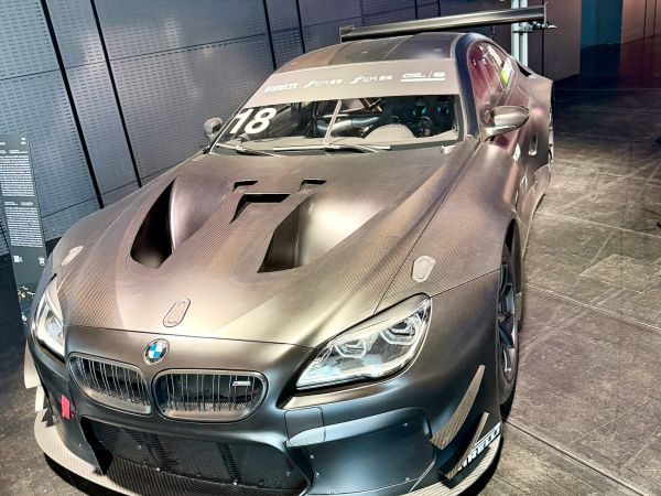 18. Cao Fei / BMW M6 GT3 / 2017