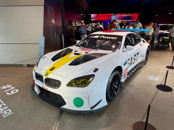 19. John Baldessari / BMW M6 GTLM / 2016