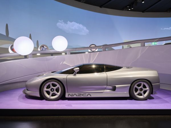 BMW NAZCA M12