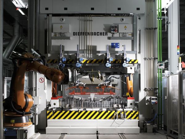 BMW Werk Dingolfing, Presshärtetechnologie