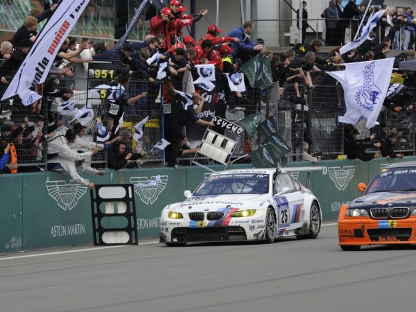 Team BMW Motorsport - BMW M3 GT2 - No 25