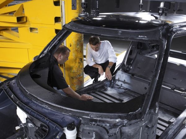 BMW Megacity Vehicle - Erprobungsträger mit CFK-Fahrgastzelle