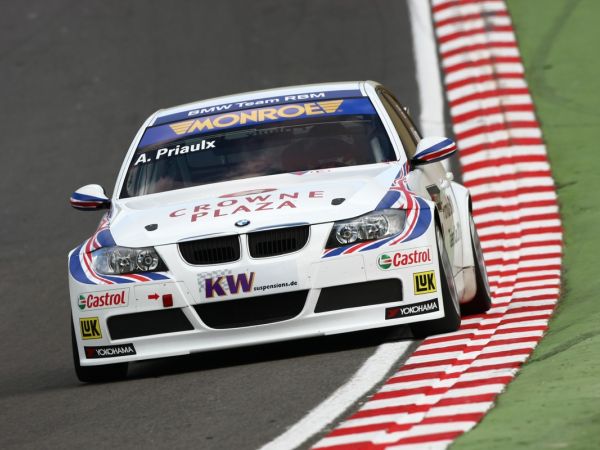 Andy Priaulx - BMW Team RBM - BMW 320si