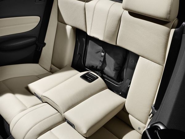 BMW 135i Cabrio - Durchladesystem