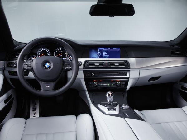 BMW M5 Limousine
