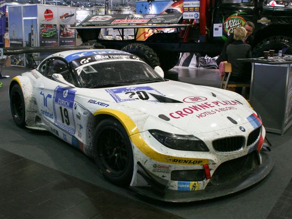 BMW Z4 GT3 #19