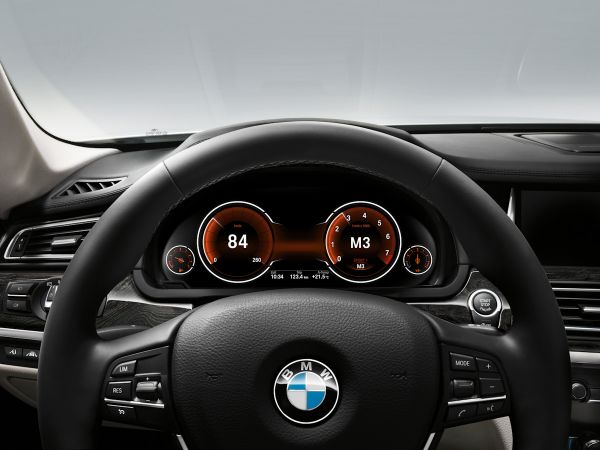 BMW 7er: Multifunktionales Instrumentendisplay