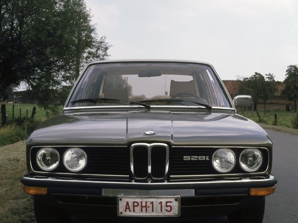 BMW 528i