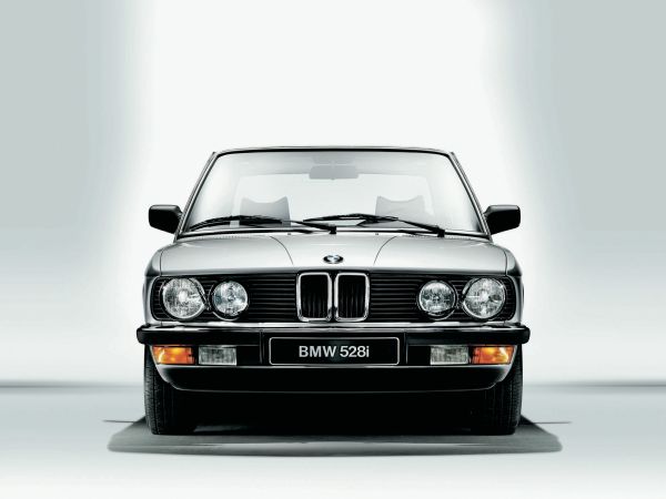 BMW 528i