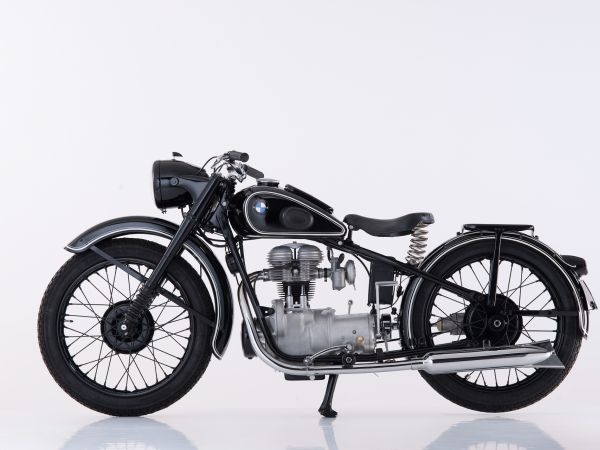 BMW R 24