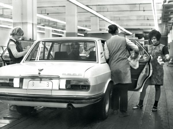 BMW Werk München - Produktion BMW 2800 (1970)