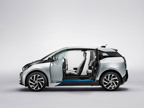 BMW i3 - Ionic Silver mit Akzent BMW i Blau
