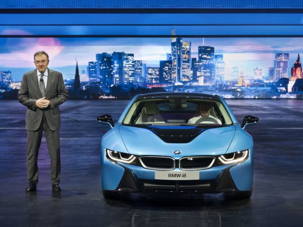 BMW Pressekonferenz - Dr.-Ing. Norbert Reithofer und der BMW i8