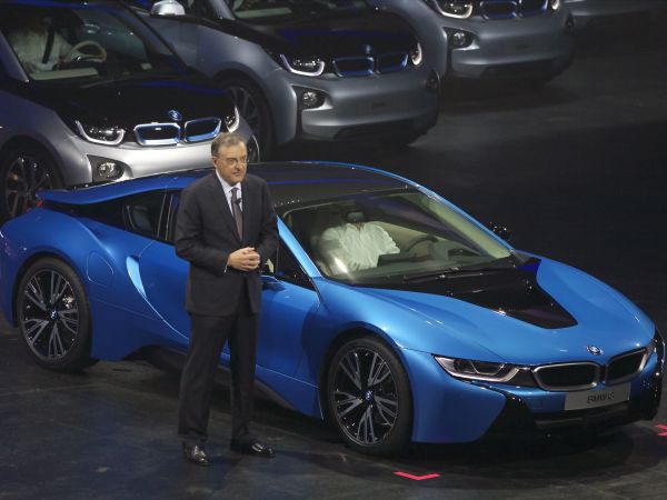 BMW Pressekonferenz - Dr.-Ing. Norbert Reithofer und der BMW i8