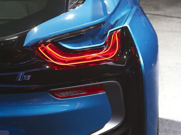 BMW i8