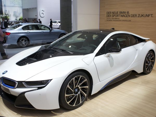 BMW i8