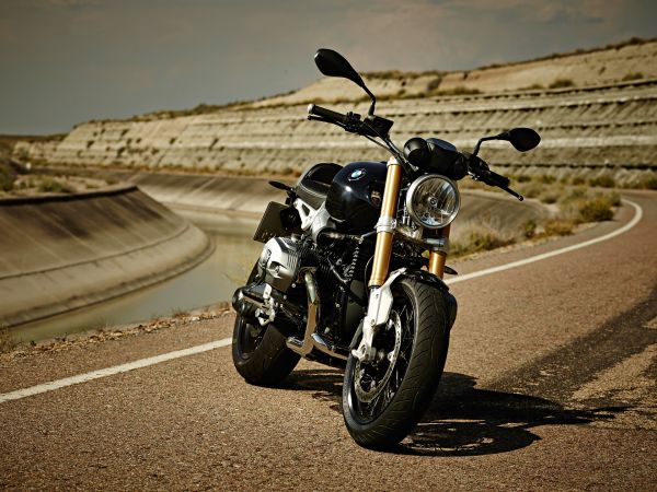 BMW R nineT