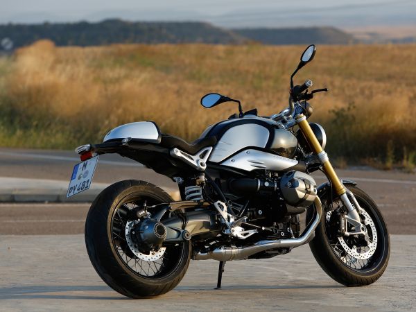 BMW R nineT