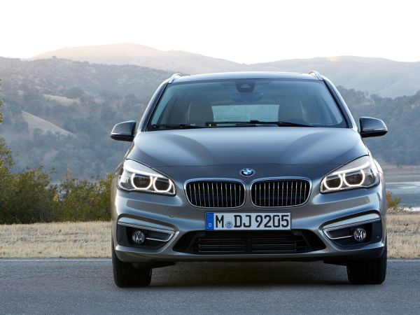 BMW 225i Active Tourer - Luxury Line