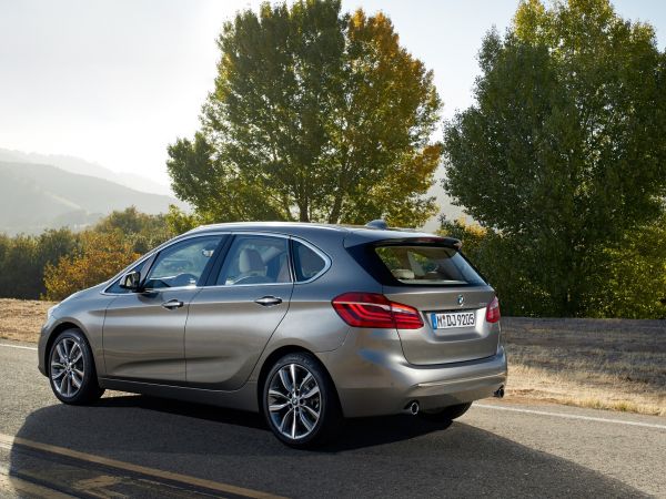 BMW 225i Active Tourer - Luxury Line