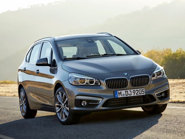 BMW 225i Active Tourer - Luxury Line