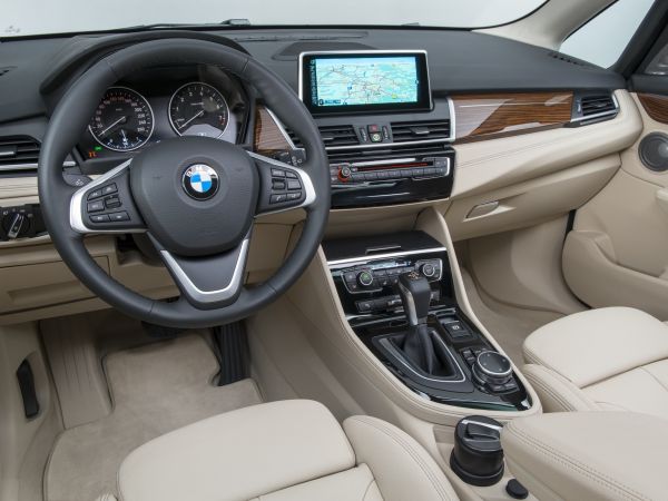 BMW 225i Active Tourer - Interieur