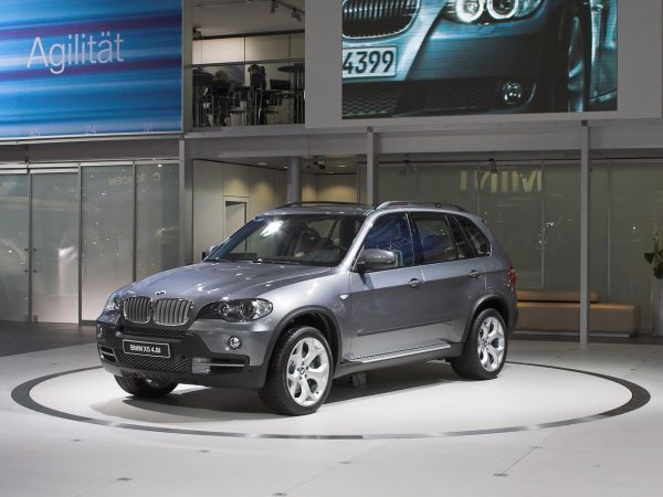 BMW X5 4.8i