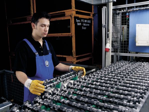BMW Werk Berlin - Nockenwellenfertigung