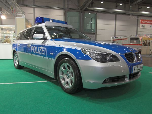 Funkstreifenwagen BAB BMW 525d touring