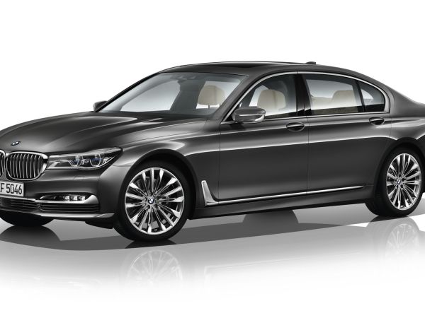 BMW 750Li xDrive - Design Pure Excellence