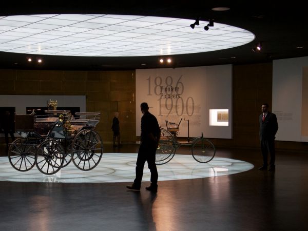 Mercedes-Benz Museum - Pioniere