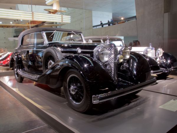 Mercedes-Benz 770 „Großer Mercedes“ offener Tourenwagen (1937)