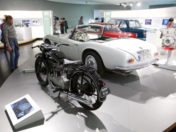 BMW R 24 und BMW 507