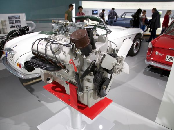 BMW V8 Leichtmetallmotor (1954)