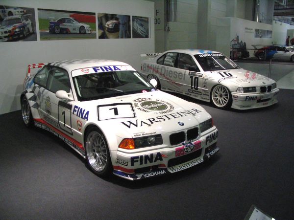 BMW M3 GTR - Fahrer: Johnny Cecotto